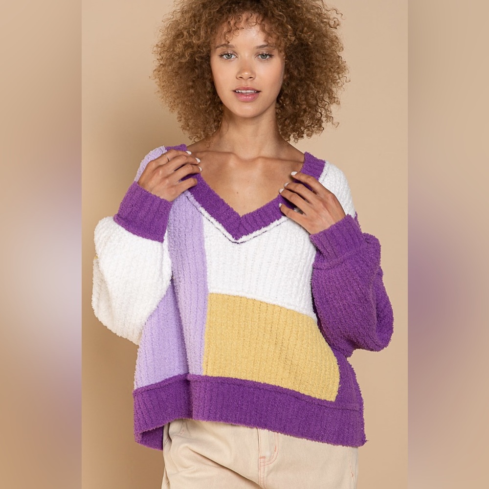 New, cozy purple gold POL v-neck sweater. Color block. Minnesota Vikings colors